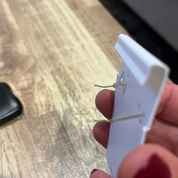 Kendra Scott Camry Gold Iridescent Abalone Shell Drop Earrings - Picture 7 of 7